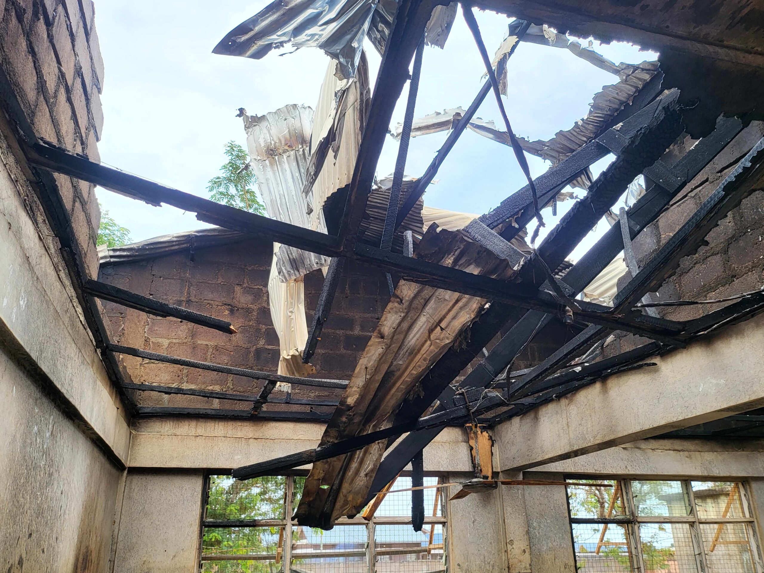 UER: TEWU Leadership Visits Gbeogo School of the Deaf After Fire Outbreak